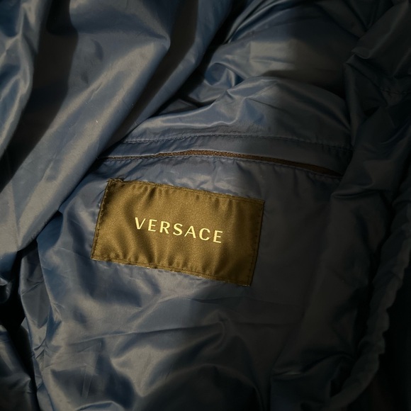 BNWT, Men’s Versace bubble vest, Size L - Picture 9 of 15